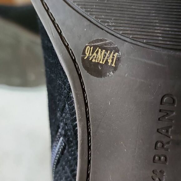 Lucky Brand Women's Black Suede Side Zip Cinder Pickla Booties Size 9.5 - Picture 9 of 9